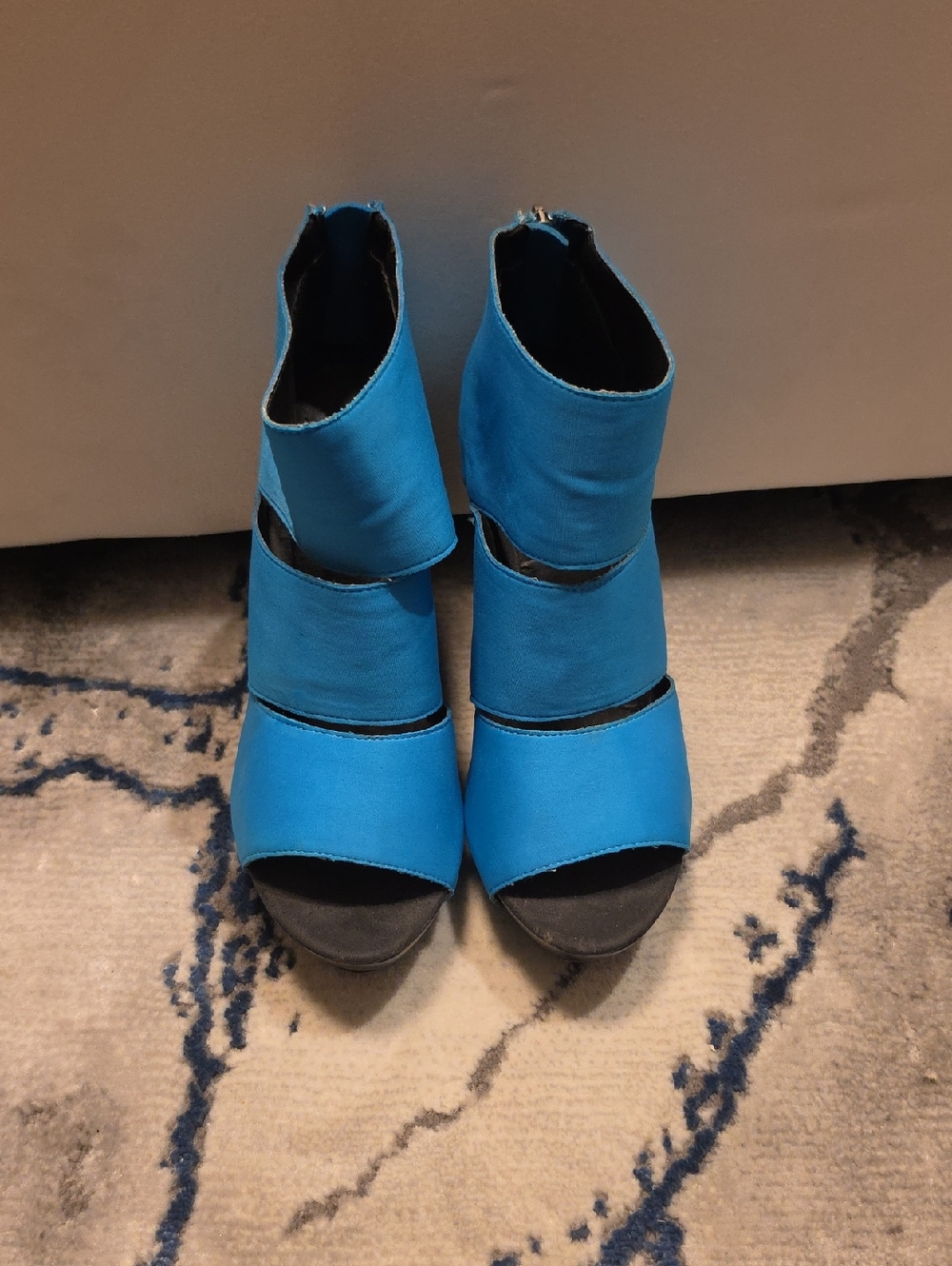 Messeca New York Teal Blue Cutout Peep-Toe Heels
